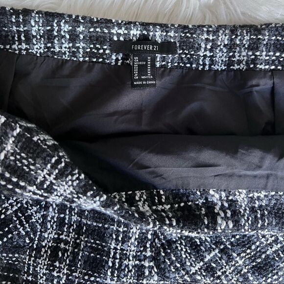 Forever 21 tweed skirt - Picture 4 of 4